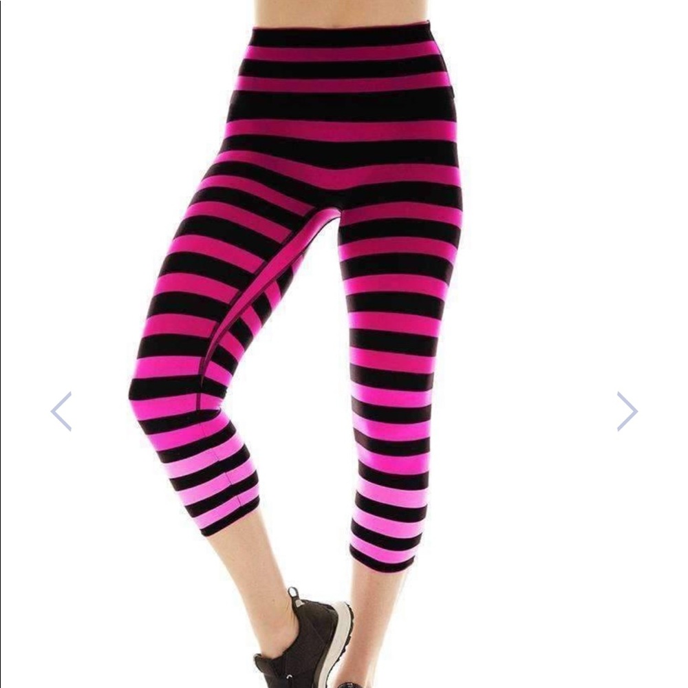 K-Deer Laura Pink Ombré Capri Leggings XS